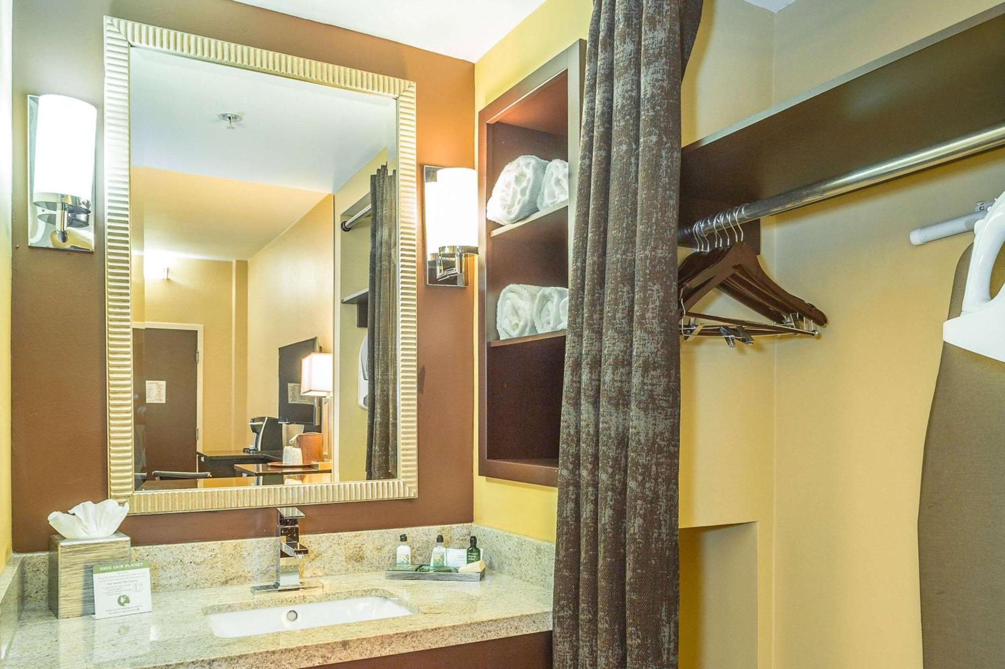Inn At The Peachtrees, Ascend Hotel Collection Atlanta Ngoại thất bức ảnh